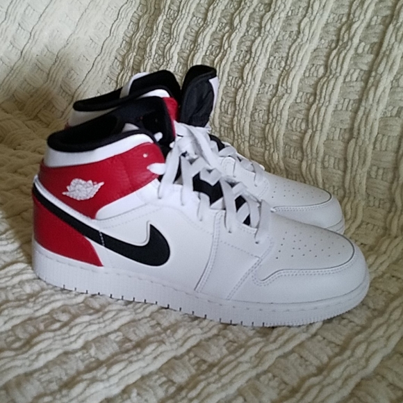Air Jordan 1 Mid GS Chicago - Picture 3 of 6